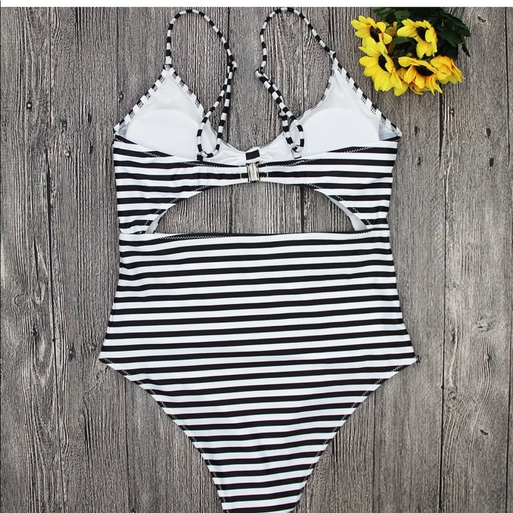 Sale FIRM🍒 Retro Striped High Waist monokini - Picture 3 of 4